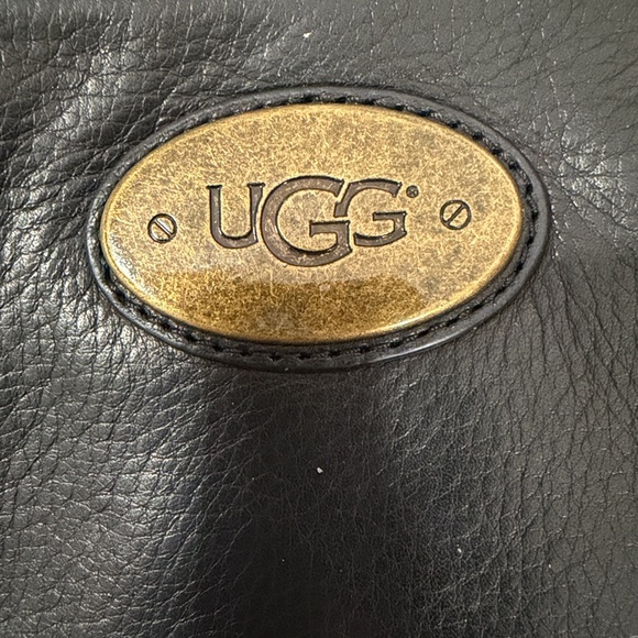 UGG Black Leather Toiletry Pouch with Branded Plaque - Picture 2 of 10